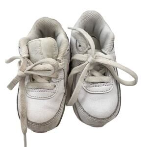 Children's Nike tennis shoes white sz 6C